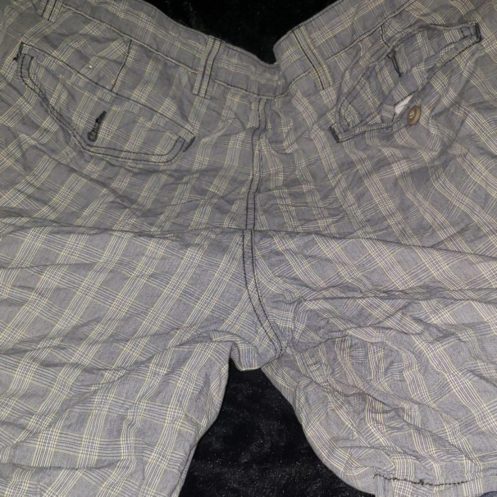Shorts - Picture 5 of 5
